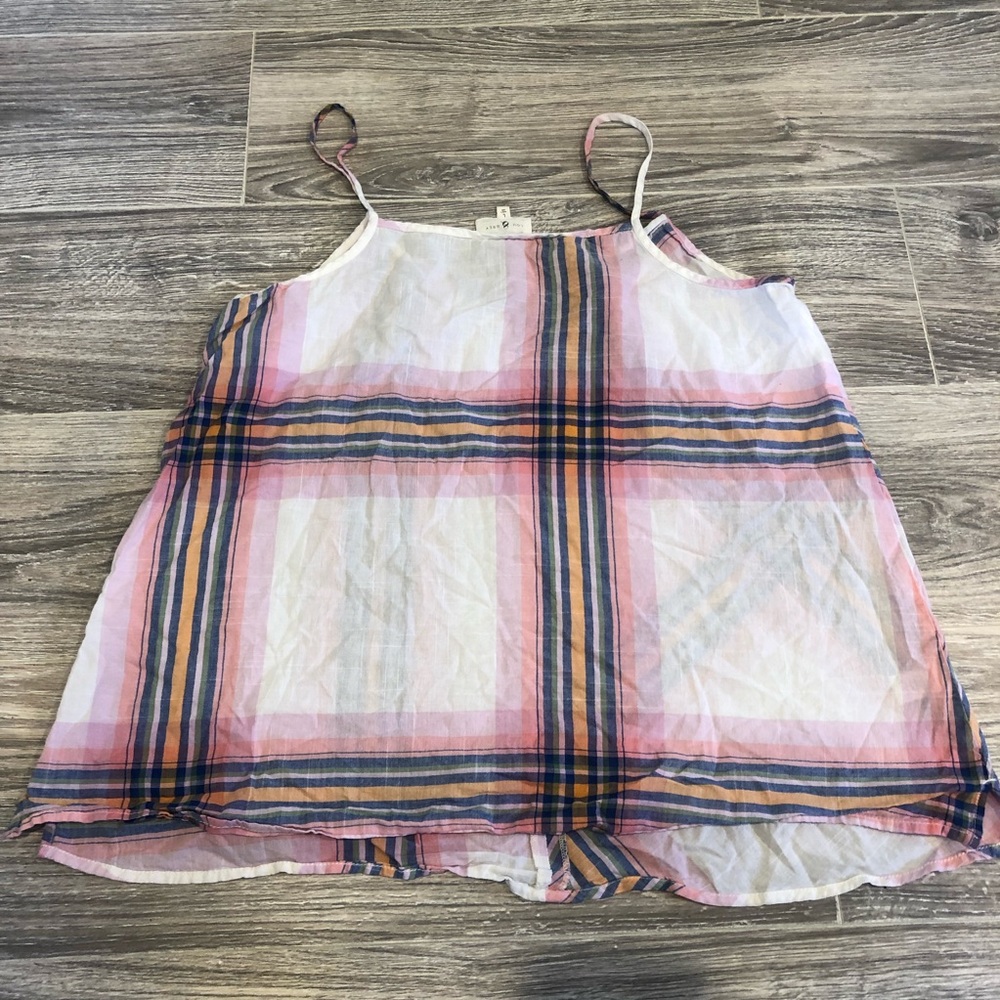 Lou & grey plaid top